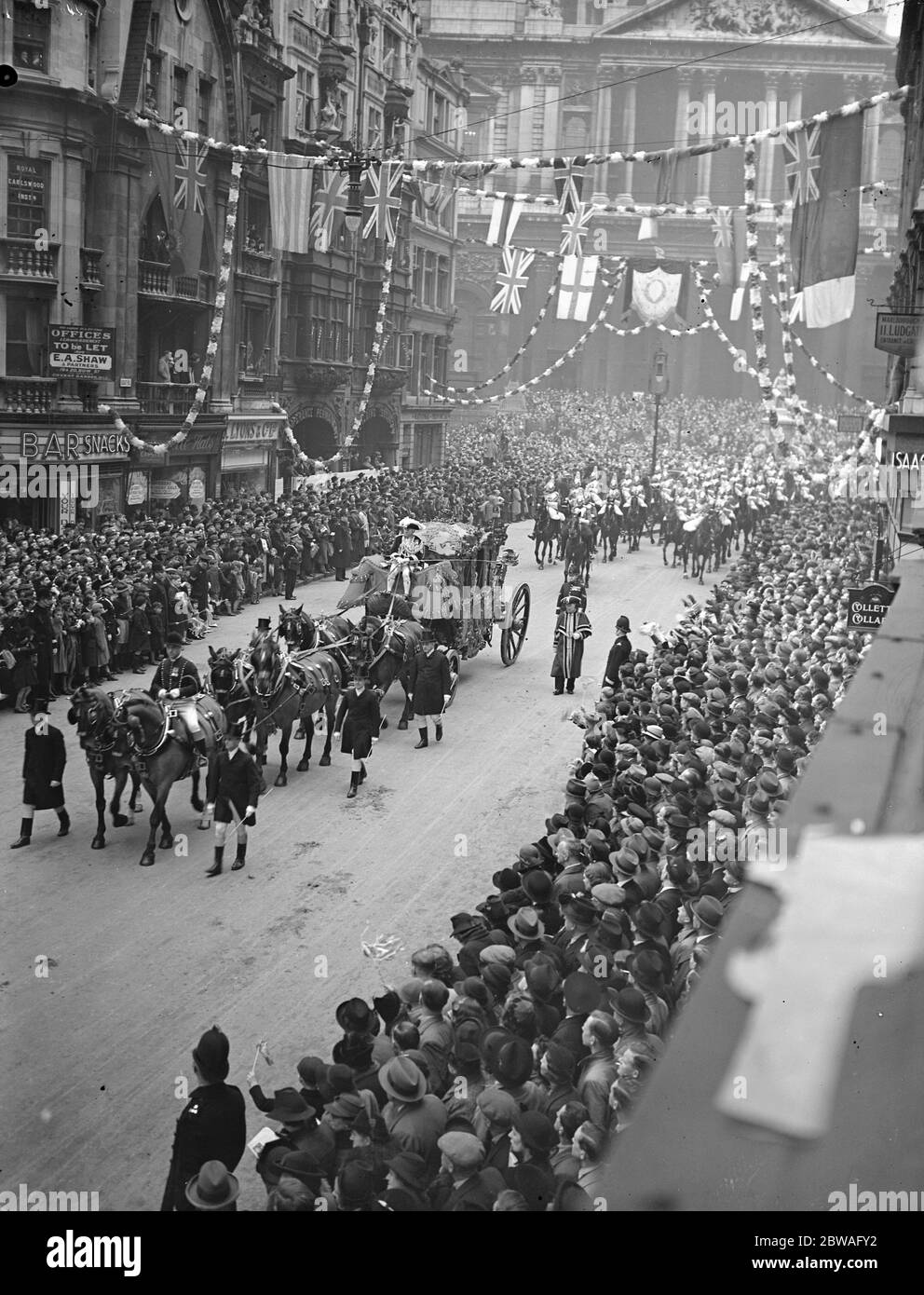 Die Oberbürgermeister ' s zeigen . Die Prozession vorbei Ludgate Hill, London. November 1938 Stockfoto