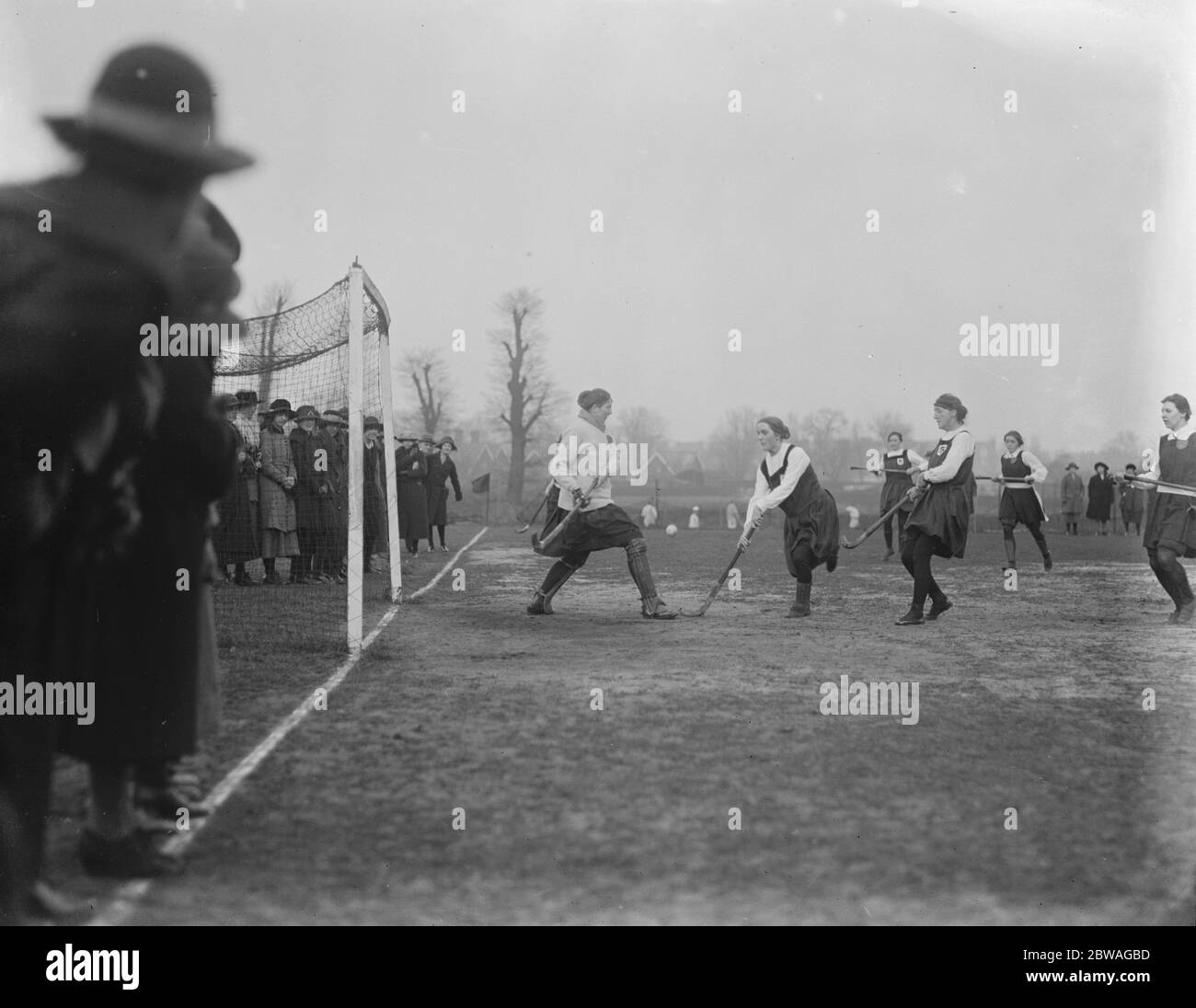 Damen Hockey bei Kew . Ost gegen die Südgebiete . 26 Februar 1921 Stockfoto