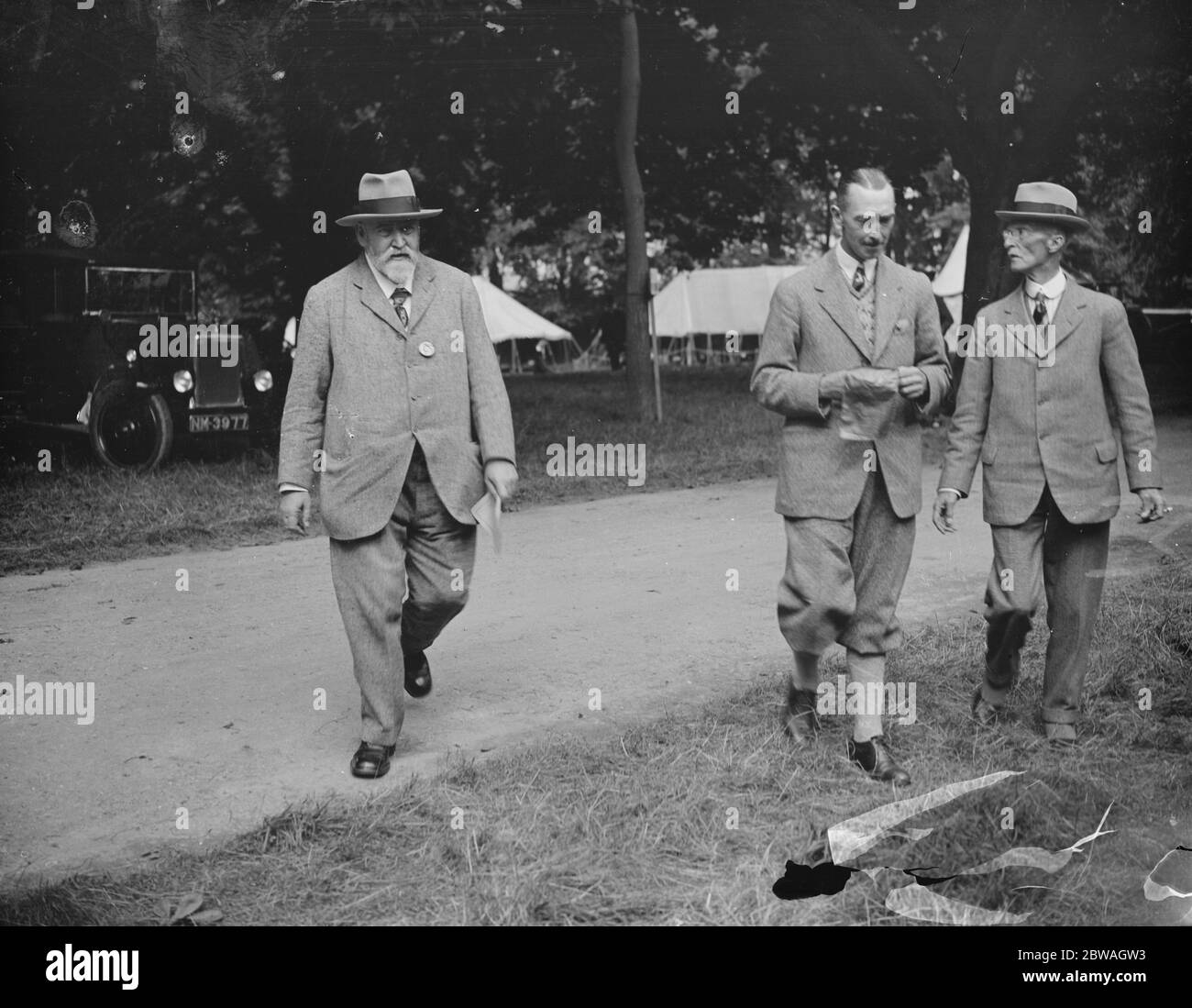 Auf der Tring Agricultural Show , der RT Hon Lord Rothschild . 1924 vermutlich Lionel Walter