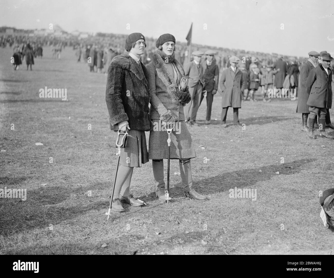 Hursley Hunt Punkt zu Farly Mount Lady Alexandra Haig Thomas und Lady Rosemary Agar Stockfoto