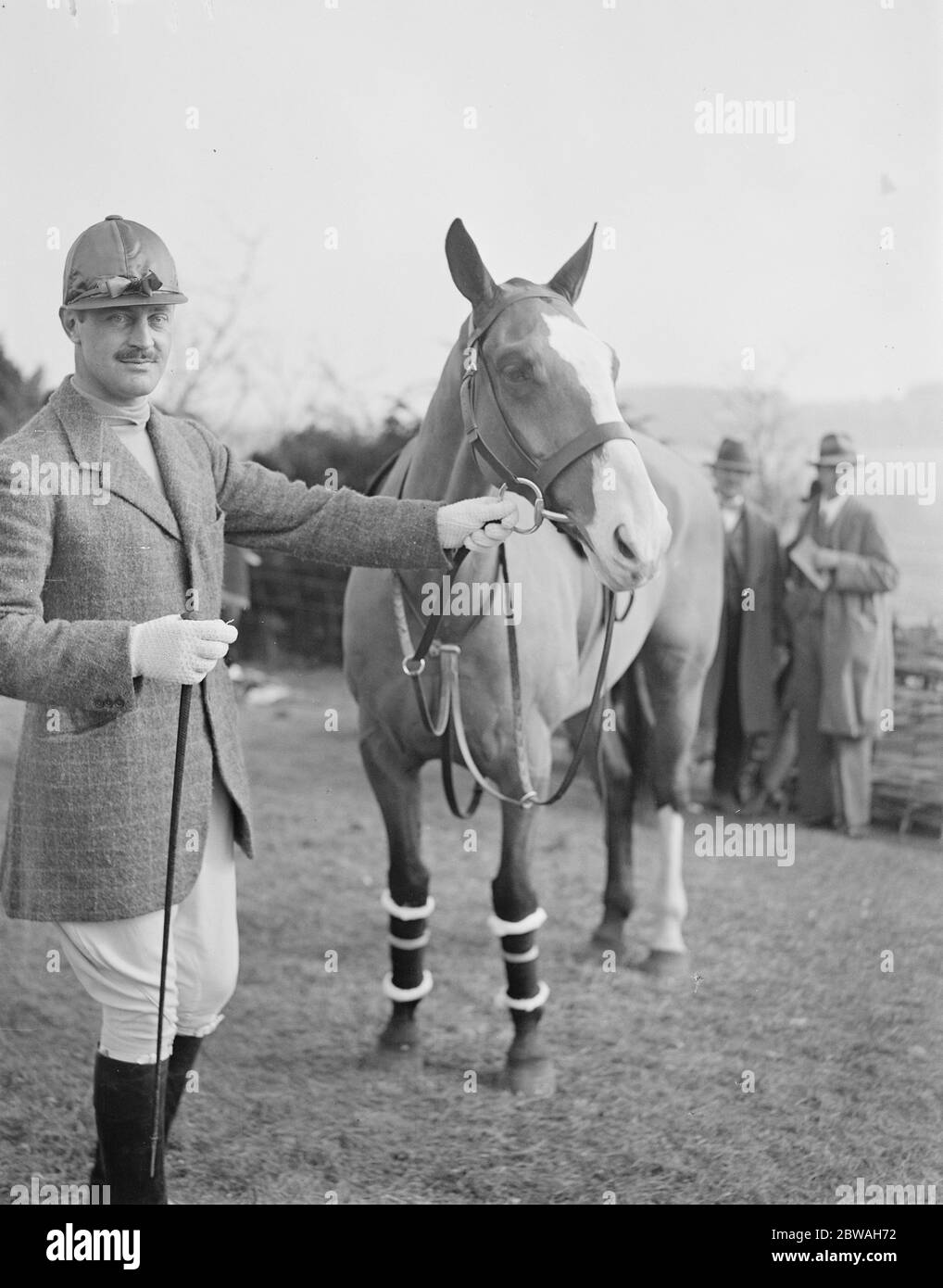 Hursley Hunt Punkt zu Punkt auf Farly Mount Lord Apsley und seinem Berg ' Samuel ', mit dem er die offene Nominierungsrennen gewann Stockfoto