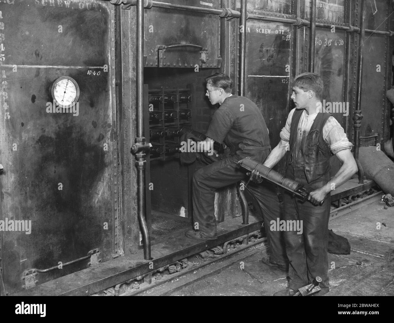 Herstellung von Korkkugeln bei Chingford Vulkanisieren 28. Dezember 1922 Stockfoto