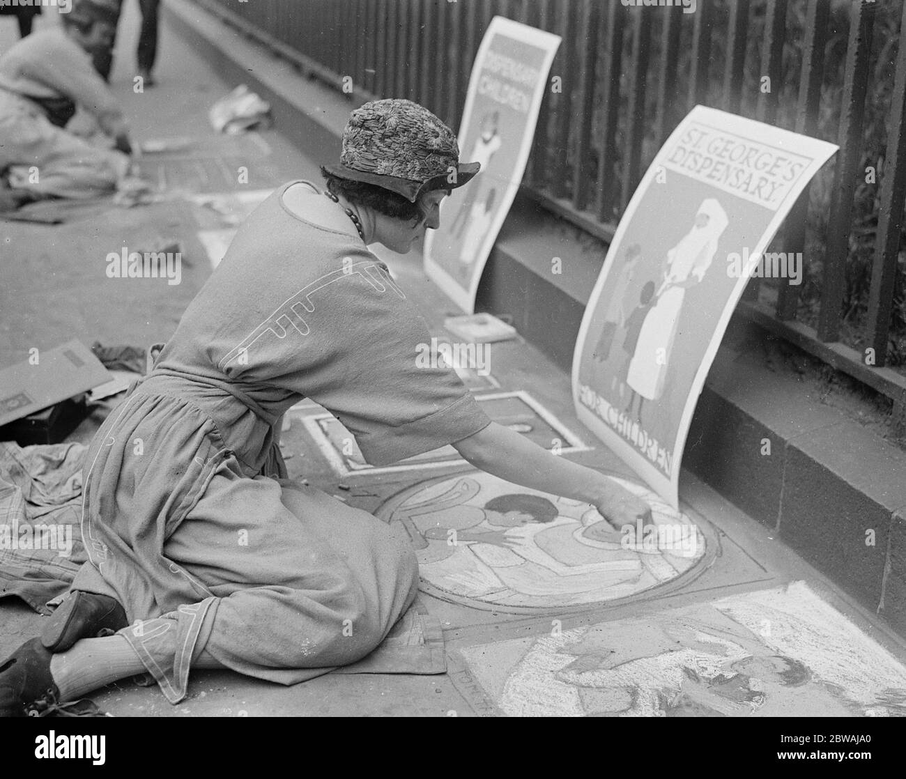 Gesellschaft Dame als Pflaster Künstler Stockfoto