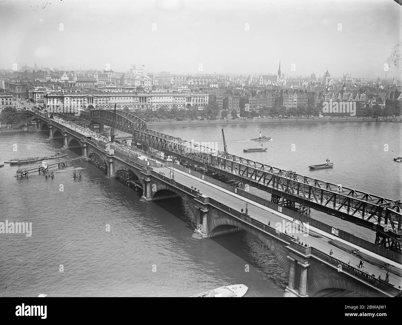 London , Waterloo , die alte und neue Brücke 16 Juni 1925 Stockfoto