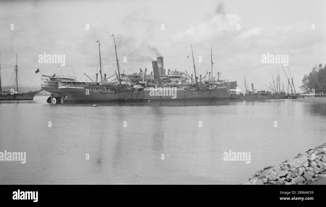 Portugiesische Westafrika Lobito Bay , Schiffe an der Anlegestelle Stockfoto