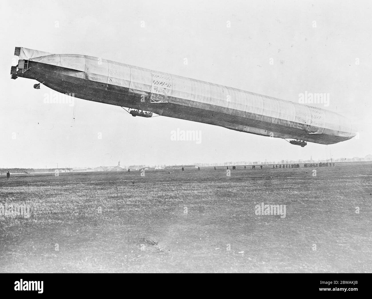 Der Zeppelin LZ 13 Hansa war ein deutsches ziviles Starrluftschiff, das 1912 erstmals geflogen wurde Stockfoto