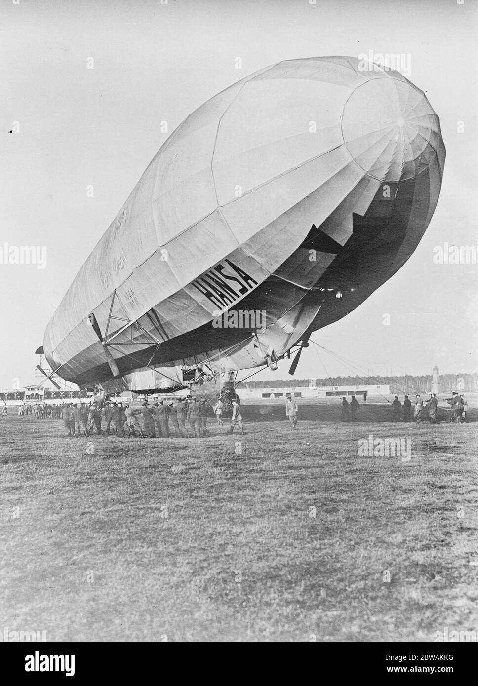 Der Zeppelin LZ 13 Hansa war ein deutsches ziviles Starrluftschiff, das 1912 erstmals geflogen wurde Stockfoto