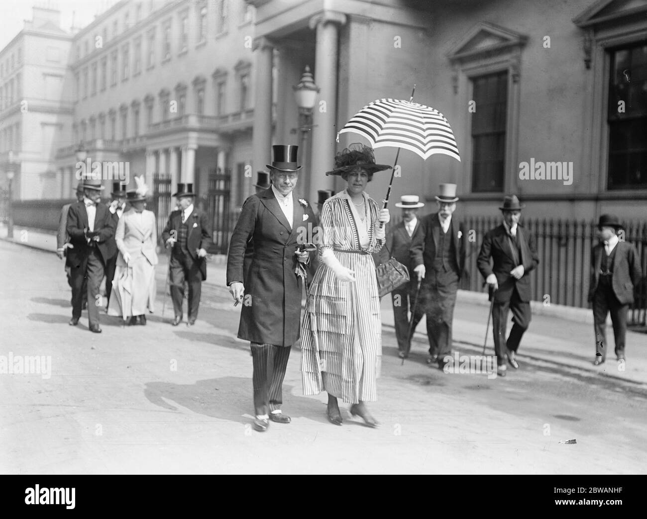 Lord Lonsdale und Lady Johnson Hugh Cecil Lowther, 5. Earl of Lonsdale Stockfoto