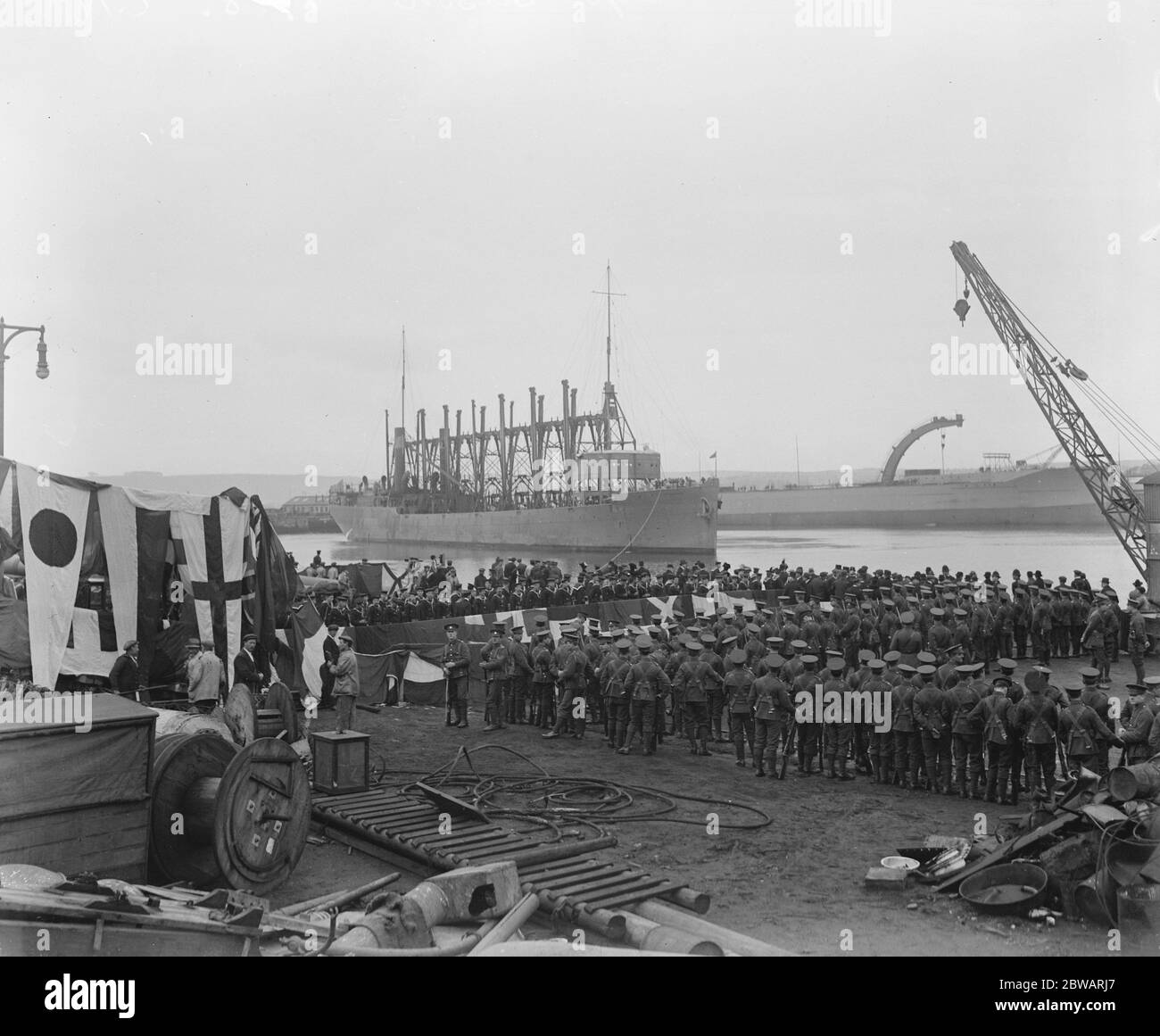 American Navy Collier ' Jason ' Als Weihnachtsmann Schiff Plymouth 1918 Stockfoto