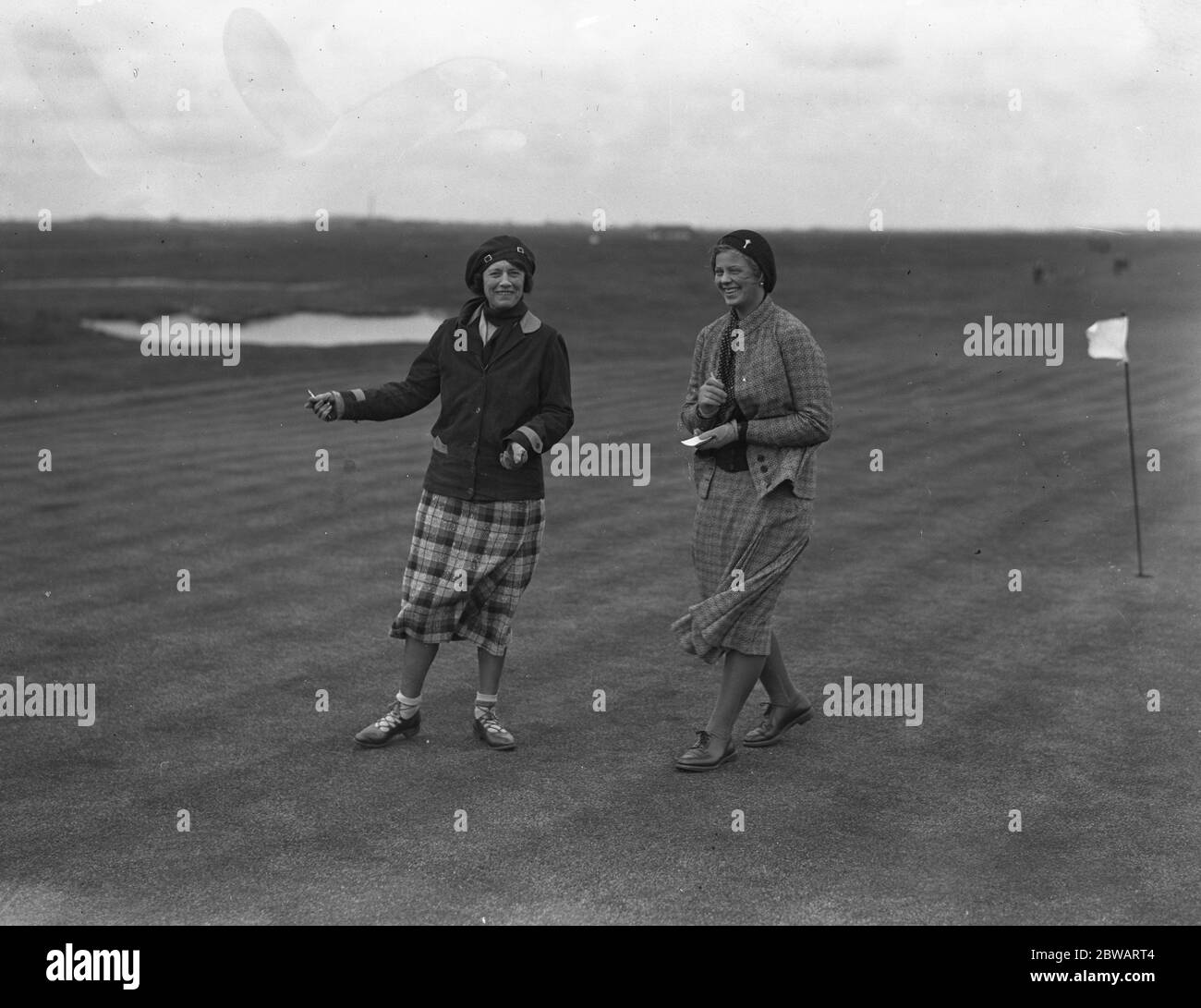 Ladies Parliamentary Golf Spiel im Sandwich Golf Club , Kent. Die Marchioness von Headfort und Miss Cory 1931 Stockfoto