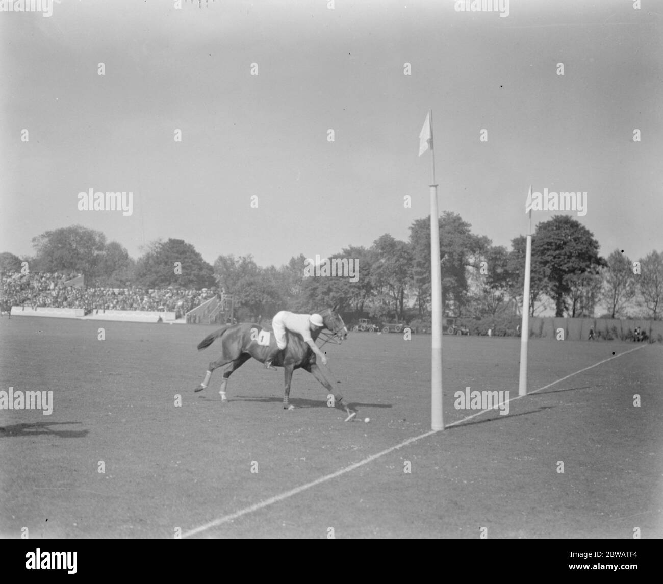 10 , 000 Anglo American Trial Polo America schlug am Pfingstmontag 17. Mai 1921 in Hurlingham Stockfoto