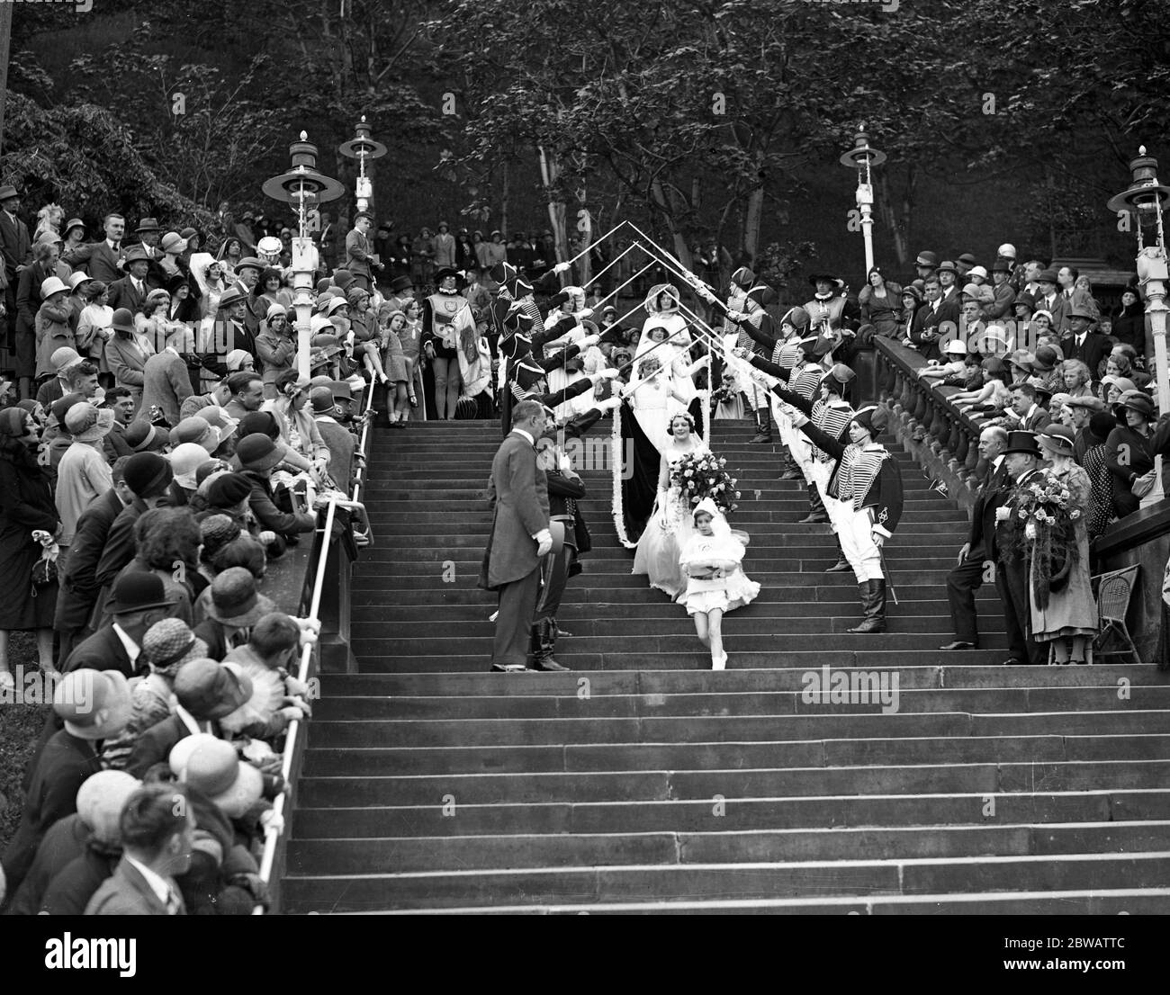 In Scarborough, Yorkshire, die Prozession der Yorkshire Rose Queen (Miss Mabel Hollingworth). 1931 Stockfoto