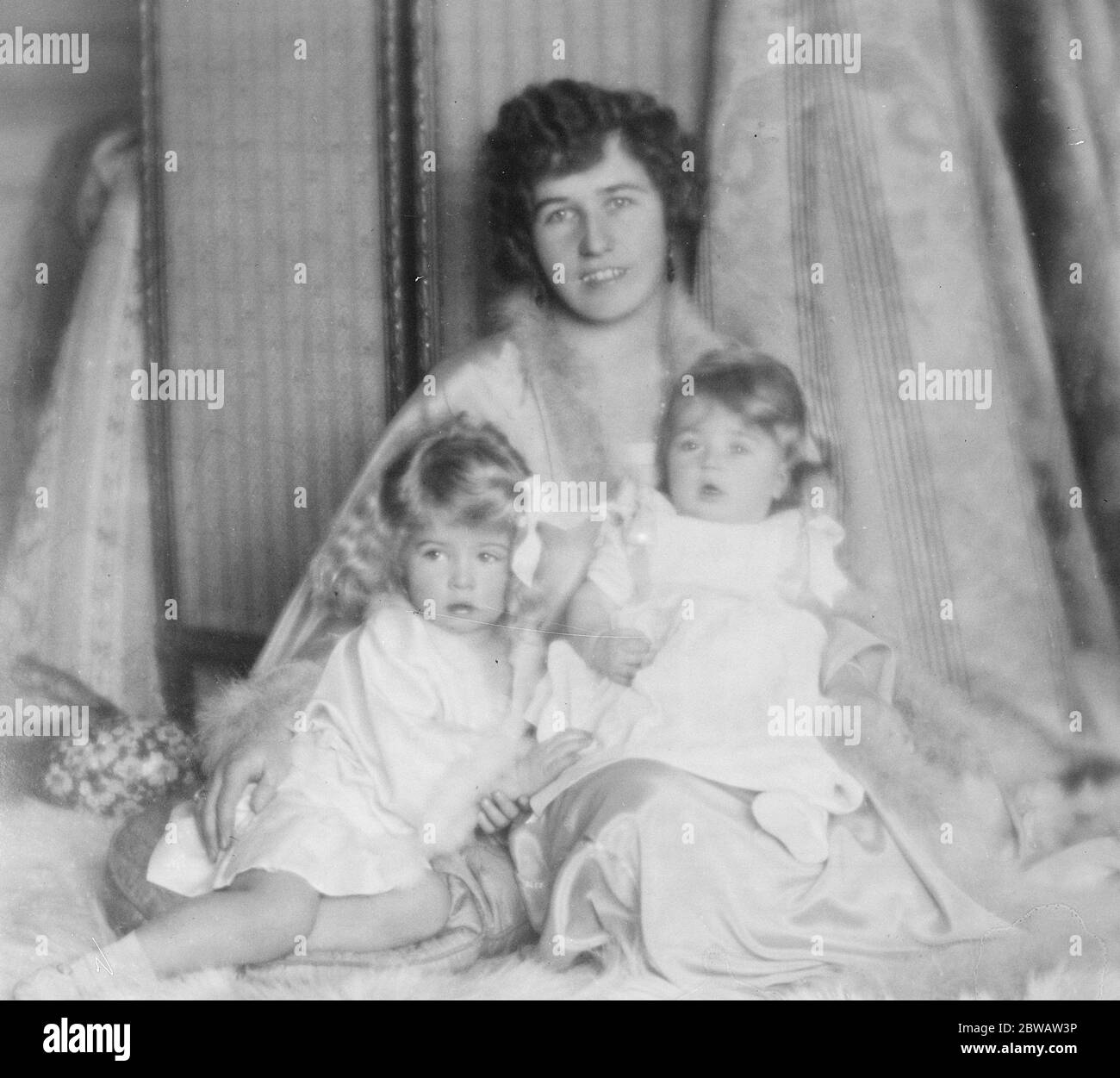 Betitelt Familie 's wundersame Flucht . Die Baronin Mayr Melnhof . August 1922 Stockfoto