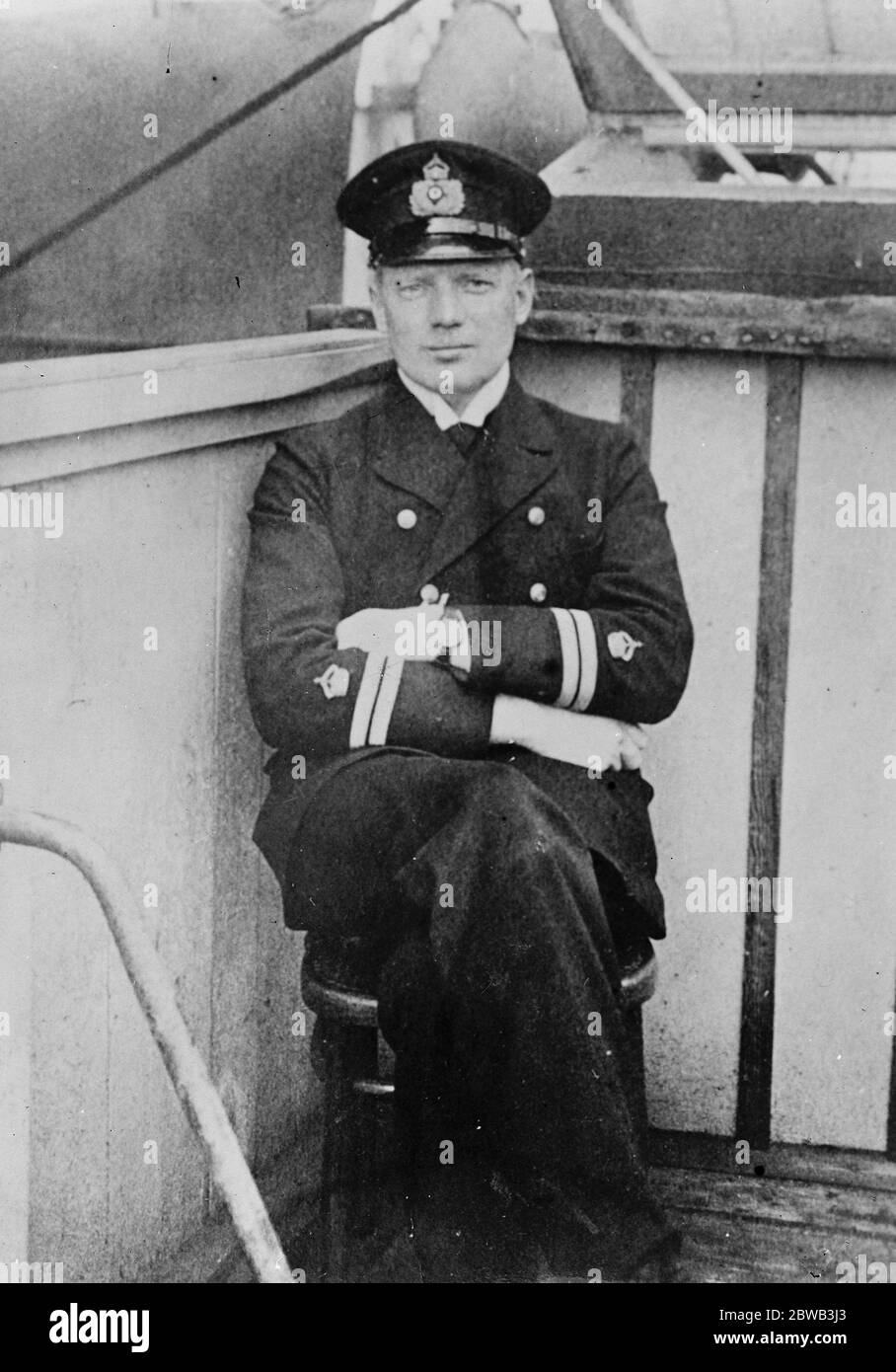 Drei U-Boot-Kapitäne werden auf schwere Gebühren drei U-Boot-Kommandanten, die nach ihren Heldentaten auf See entgangen sind, werden wahrscheinlich strenge Gerechtigkeit in der Ruhr erhalten , Deutschland . Zwei warten auf Sabotage-Prozess. Otto Horden wegen angeblicher Sabotage verhaftet 28. Juni 1923 Stockfoto