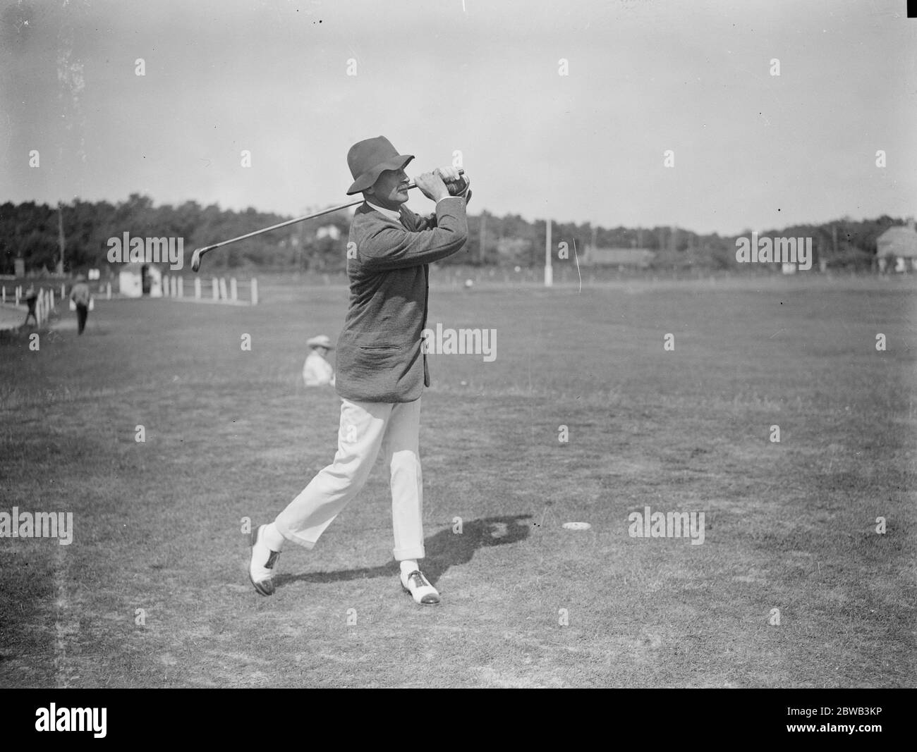 Gesellschaft auf den Golfplätzen in Le Touquet in Nordfrankreich Baron Cestrome im Spiel 30 Juli 1923 Stockfoto