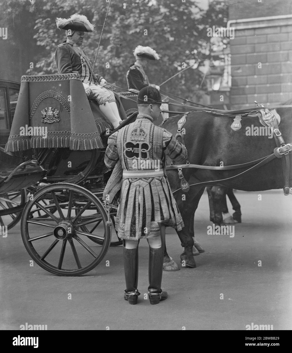 Die Royal Cypher, E R VIII, auf der Uniform der Horse Guards gestickt (die Blues) State Trumpeter bei der Wahl des neuen Lord Mayor in der Guildhall. Februar 1936 Stockfoto
