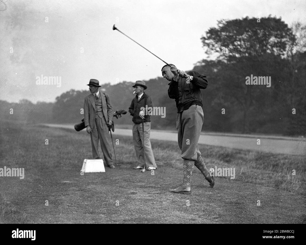 Polizei Golfer in Chingford Mr J H Nott - Bower ( Assistant Commissoner ) 22. Oktober 1936 Stockfoto