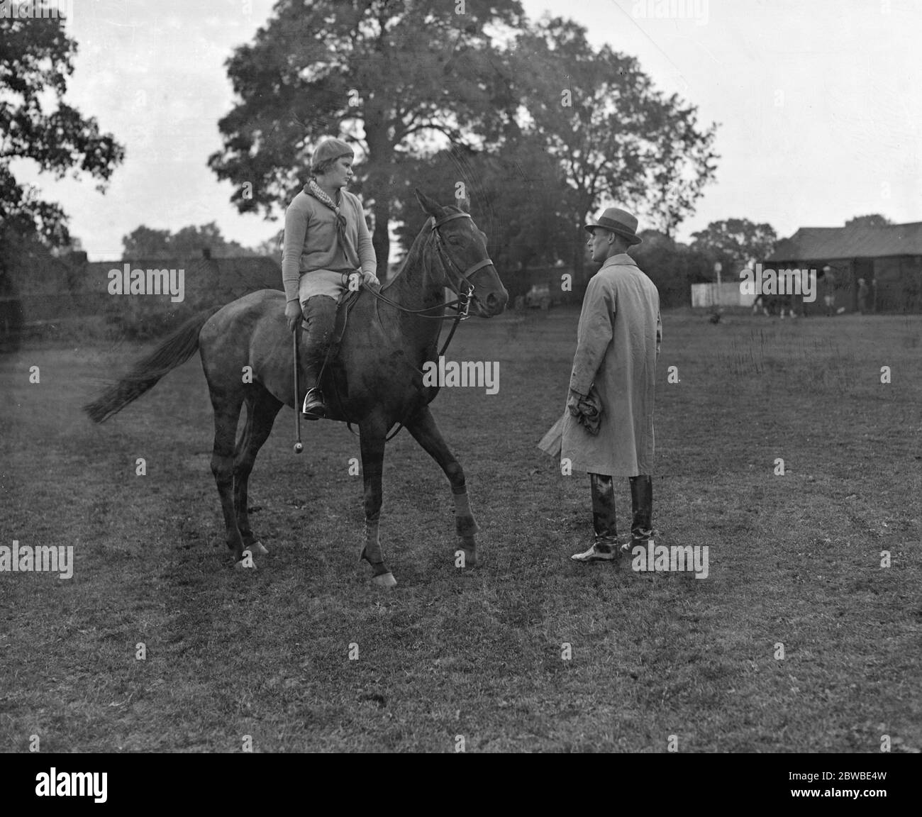 Rugby Polo Club ' s Turnier in Spring Hill , Rugby Miss Bunty Balding , eine kluge Dame Spieler und Kapitän Thomas 1931 Stockfoto