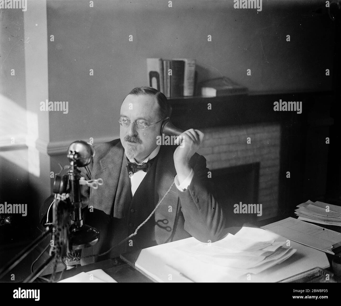 Der neue konservative Oberbevollmächtigten nimmt seine Aufgaben auf. Herr H E Blain fotografiert in der Central Unionist Büros , Palace Chambers , Bridge Street , Westminster , als er seine Aufgaben als Chief Agent . 10 März 1923 Stockfoto