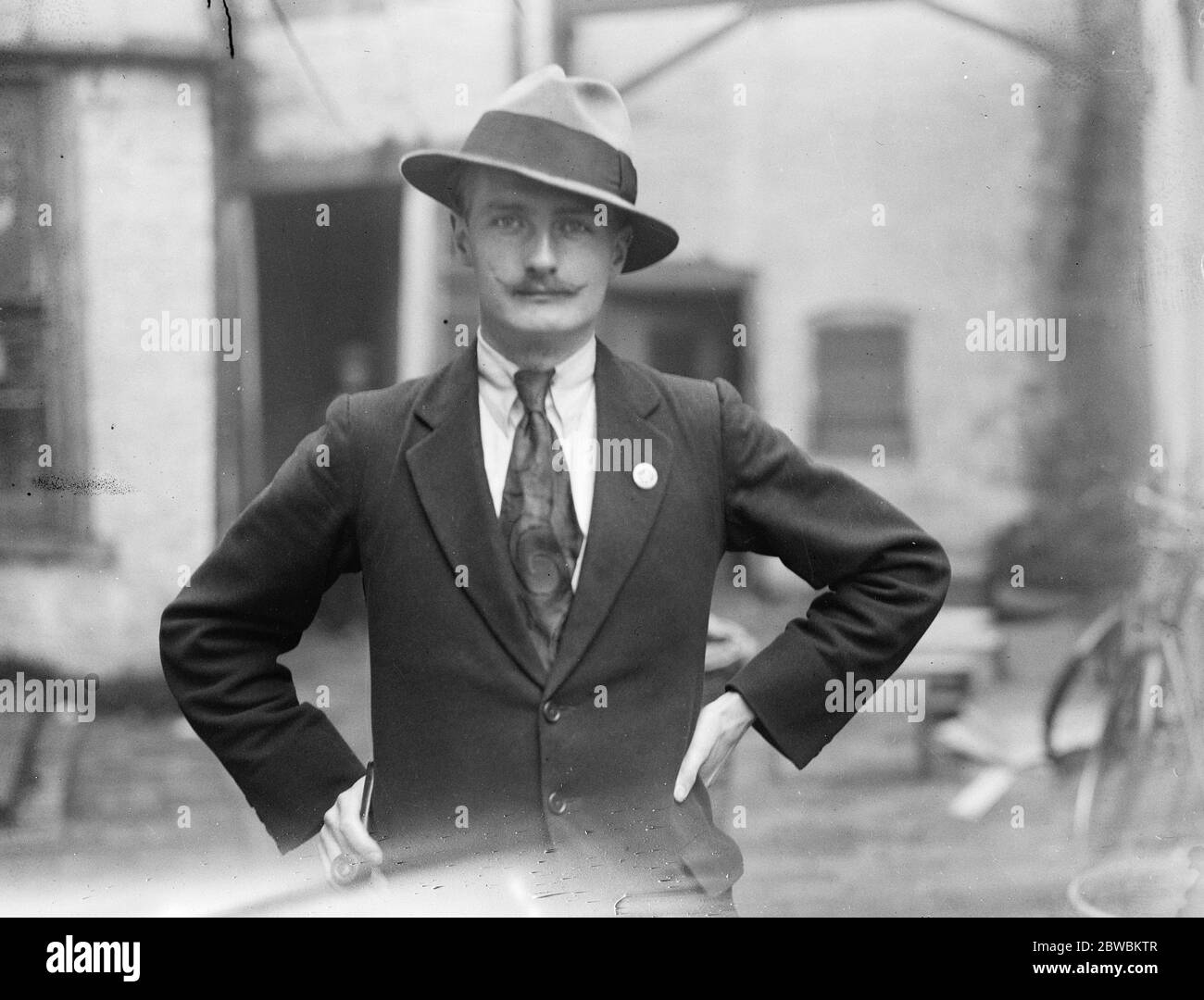 Oliver Baldwin , Sohn von Stanley Baldwin , der Labour-Kandidat für Dudley ist. 15. Oktober 1924 Stockfoto