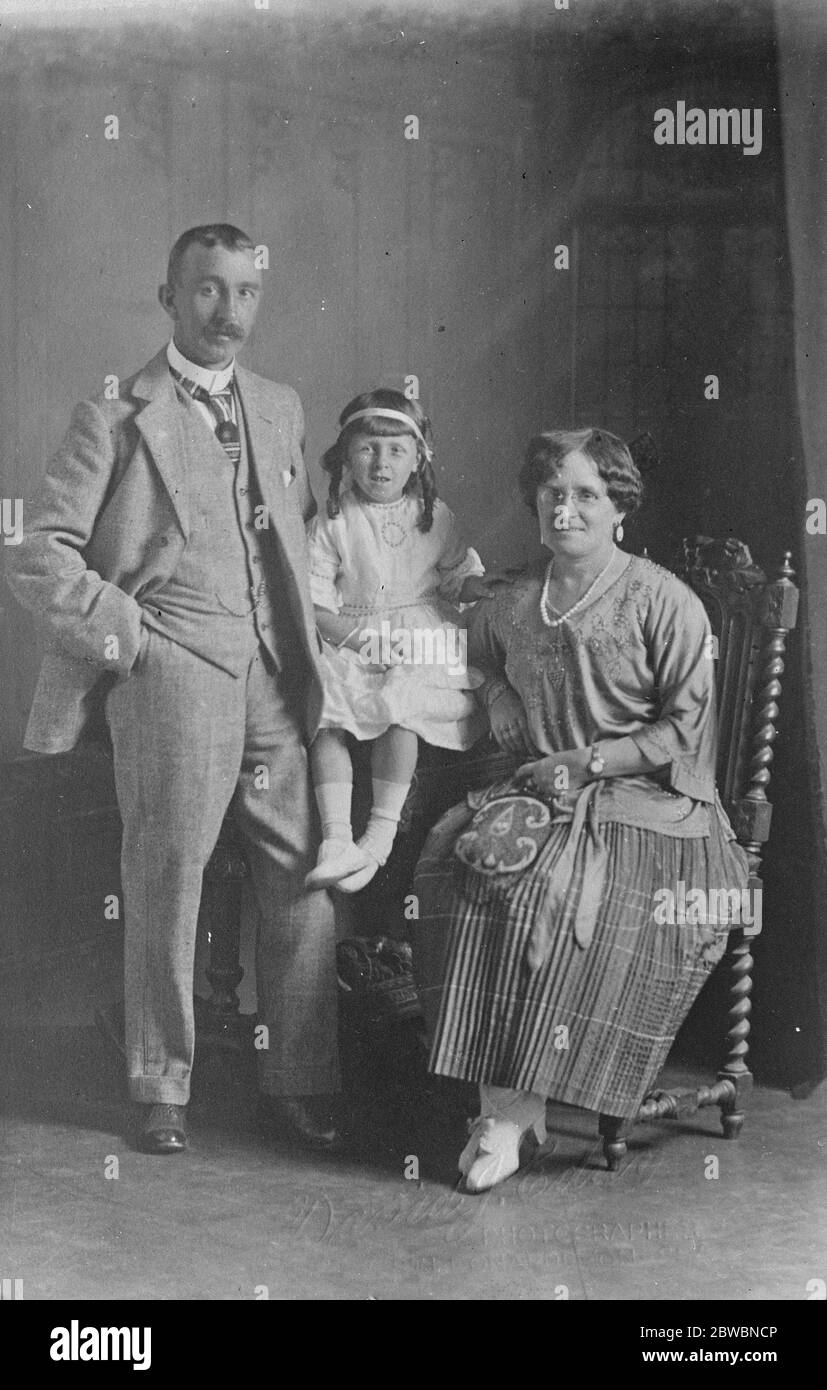 Behauptet £ 100 , 000 , 000 Fortune Mrs Downs und Mrs MacFarlane , von Glasgow , die Schwestern sind , gehören zu den Klägern für das Vermögen von £ 100 , 000 , 000 von einem Robert Edwards in New York verlassen 13 Oktober 1922 Stockfoto