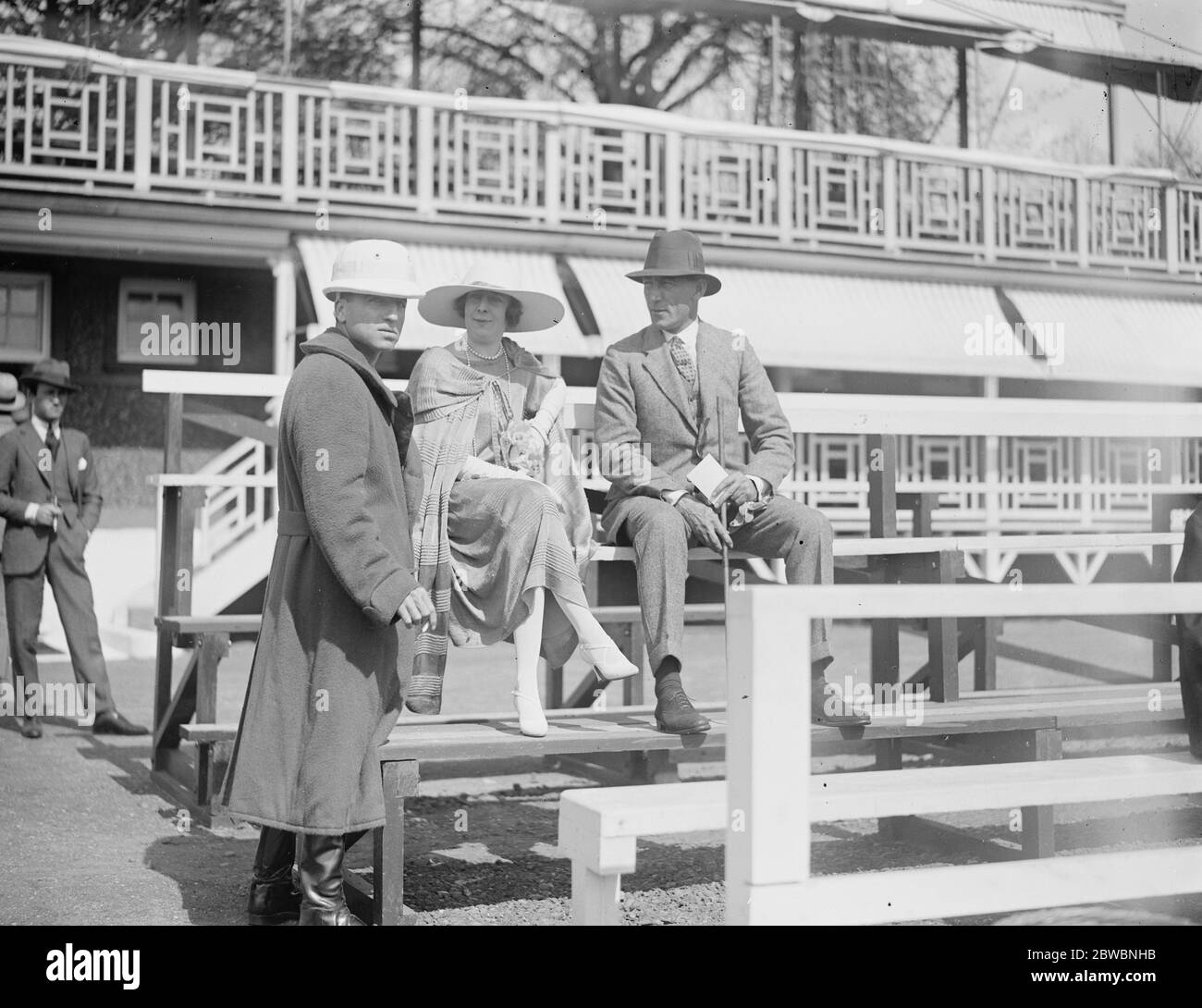 Polo im Hurlingham Club, London - freebooters V Cowdray Park Frau Alfredo Pena , Frau W Isaacs , Kapitän F A Gill 10 Mai 1922 Stockfoto