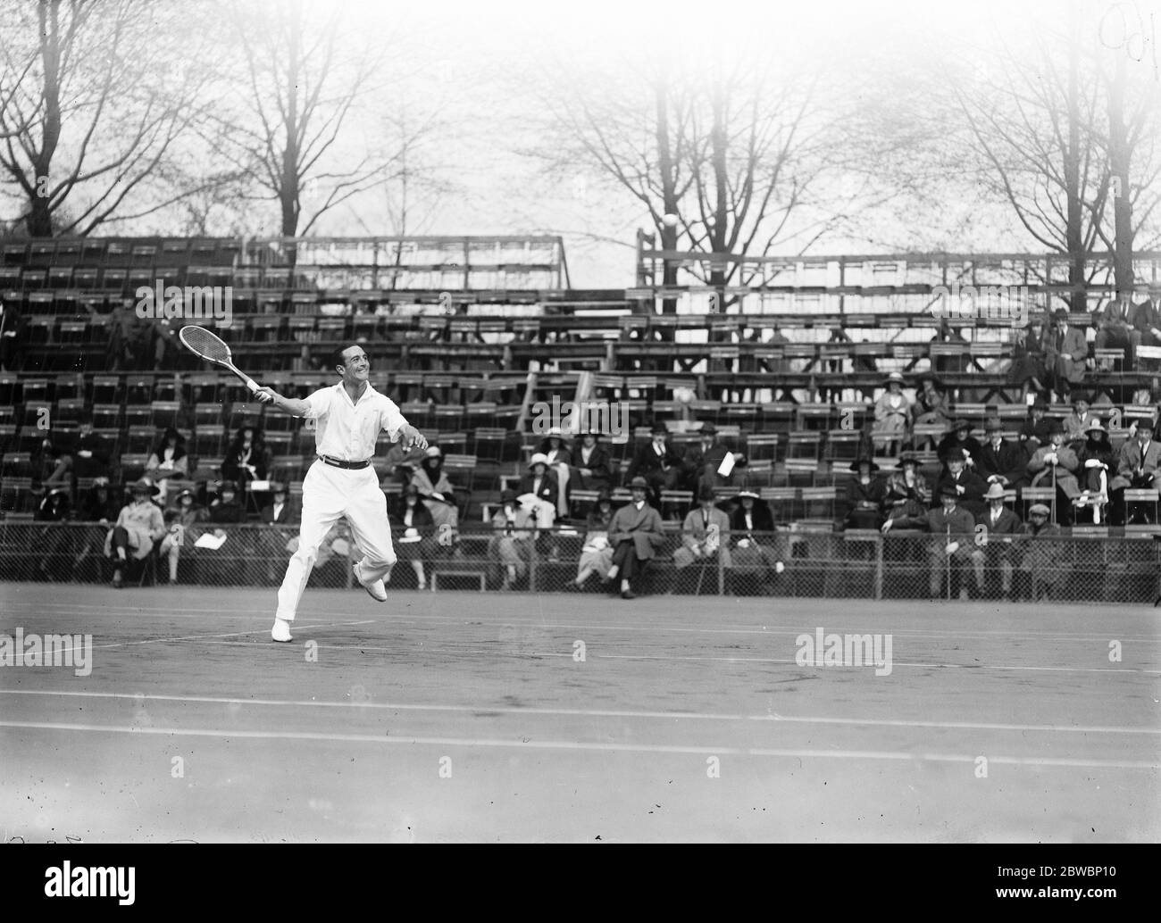 Die Hartplatz-Rasen-Tennis-Weltmeisterschaften der Welt in Brüssel. Comte de Gomar (Spanien) . 15 Mai 1922 Stockfoto