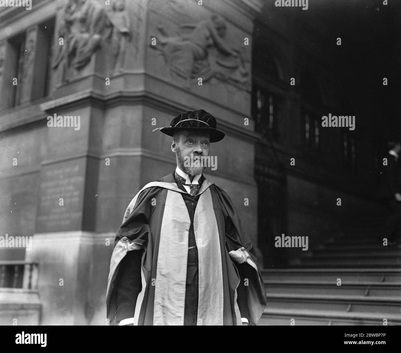 Die London University Poll in South Kensington. Sir Sydney Russell Wells das gewählte Mitglied. 18. November 1922 Stockfoto