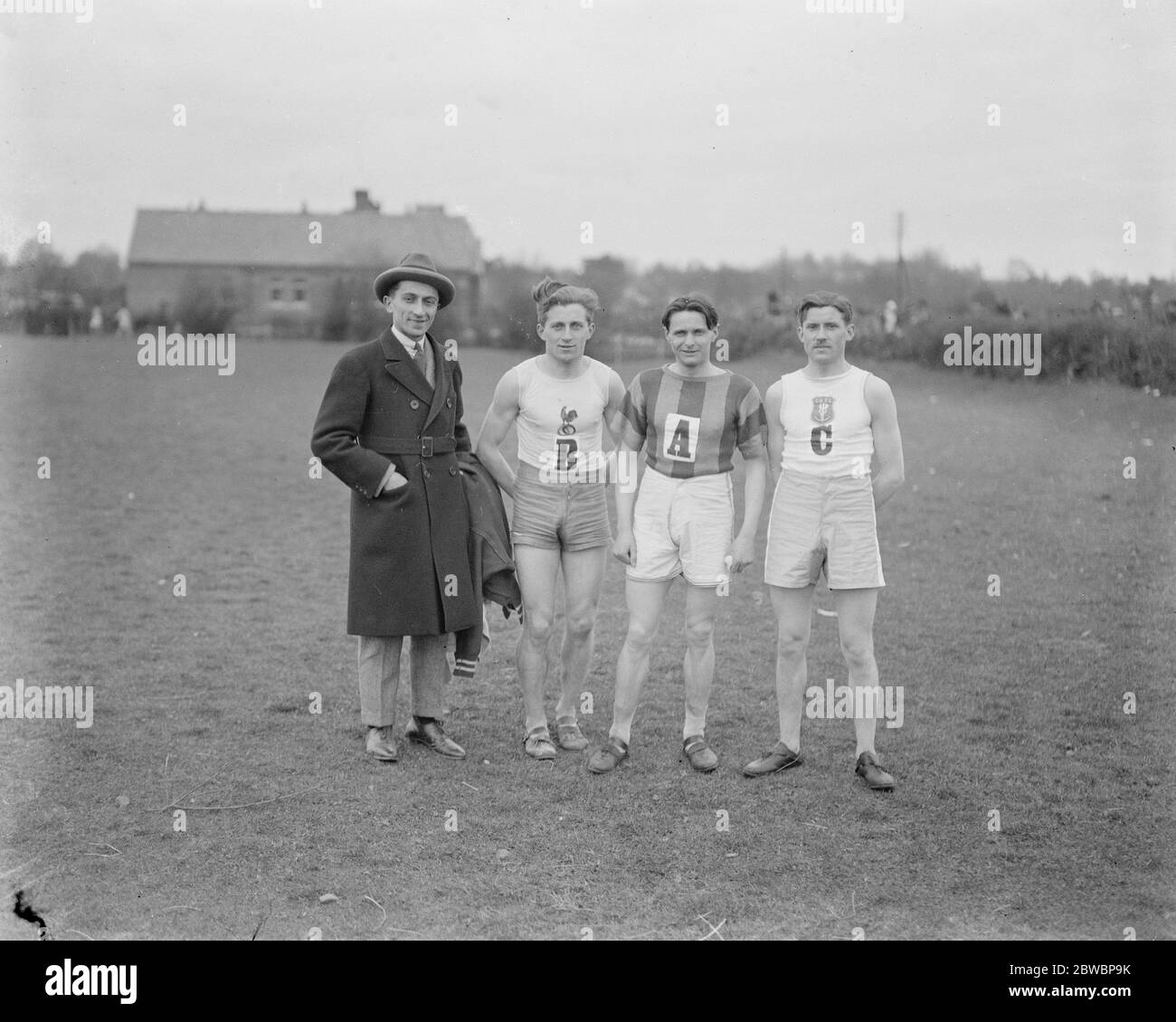 Das National Cross Country Race in Hereford das französische Team mit Guillemot in der Mitte 13 März 1922 Stockfoto
