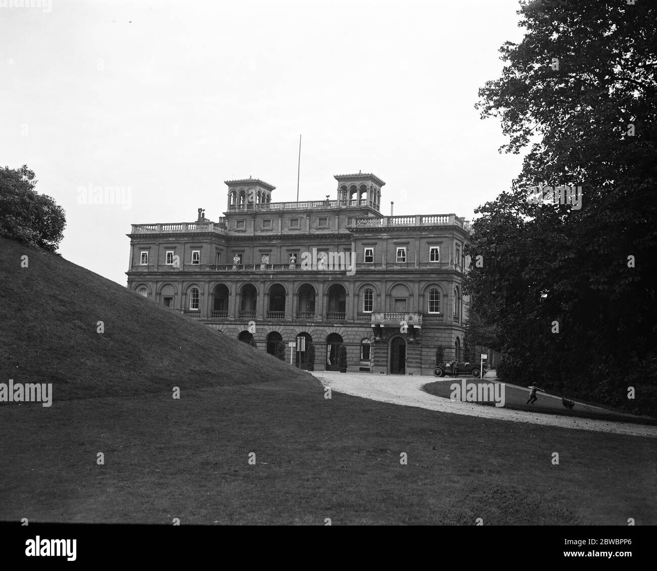 Großes Hotel, das von einer Prinzessin Valetine Nigeradse , einer Russin, geführt wird, hat das Deepdene Mansion Hoteli in Dorking Surrey gekauft 9 Oktober 1923 Stockfoto