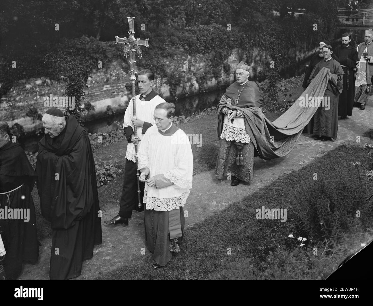 Septenary Feiern des Kommens der Franziskaner-Brüder nach England . Kardinal Bourne in der Prozession der Franziskaner-Brüder und andere . 10. September 1924 Stockfoto