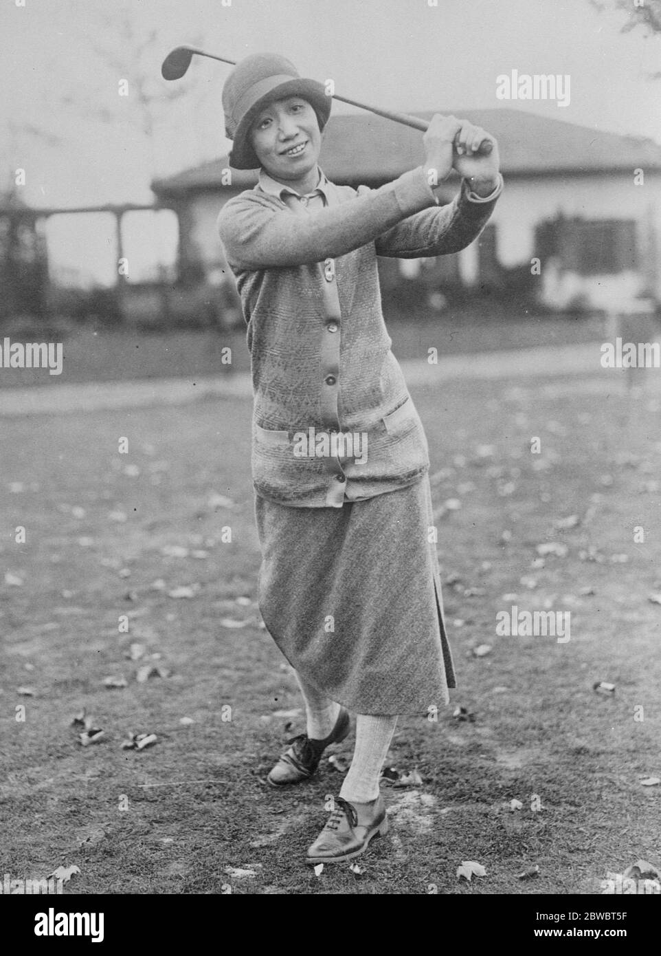 Schwester der japanischen Kaiserin im Golf Prinzessin Asaka, eine Schwester der Kaiserin von Japan, und die Frau von Prinz Asaka, die den Westchester Biltmore Country Club New York 14 November 1925 driving Stockfoto