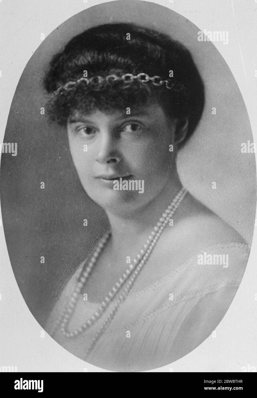 Die Kronprinzessin von Deutschland. Ein neues Porträt . Dezember 1926 Stockfoto