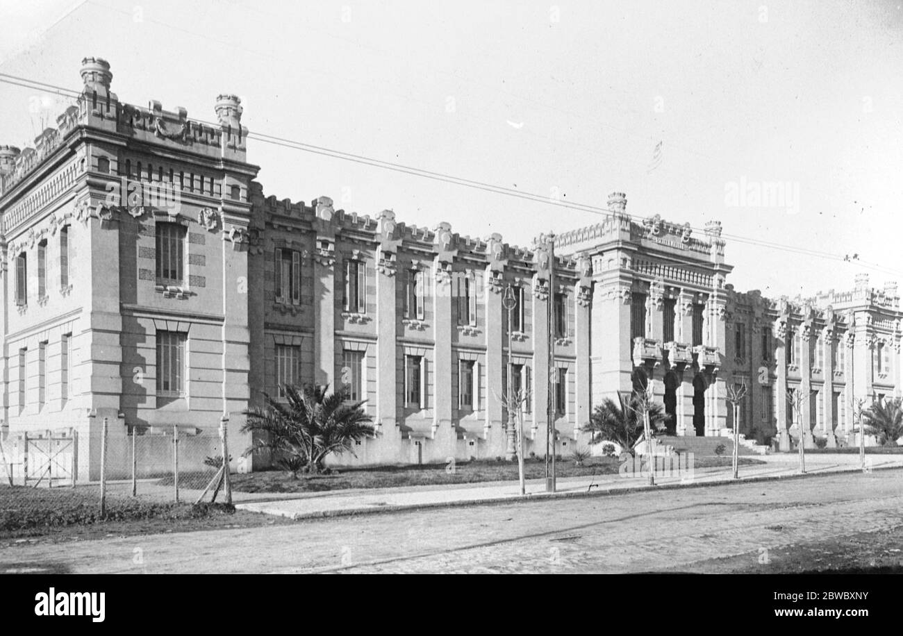 Militärschule , Montevideo von Uruguay , wo der Prinz von Wales wird die Trooping der Kolosse am 15 30. August Juli 1925 besuchen Stockfoto