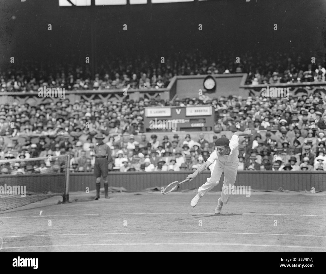 Finale der Herren Rasen Tennis Championships . Borotra im Spiel . Juli 1924 Stockfoto
