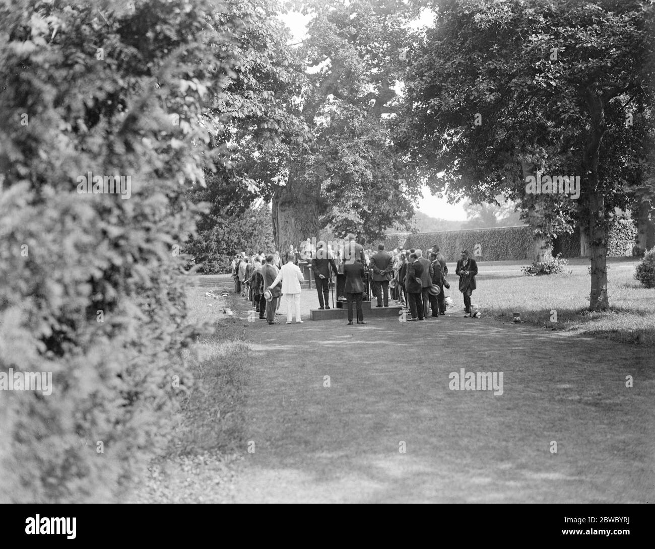 Malerische Druiden Zeremonie im Blenheim Park der Herzog von Marlborough im Gespräch mit einigen der Mitglieder des Ordens 6 August 1923 Stockfoto