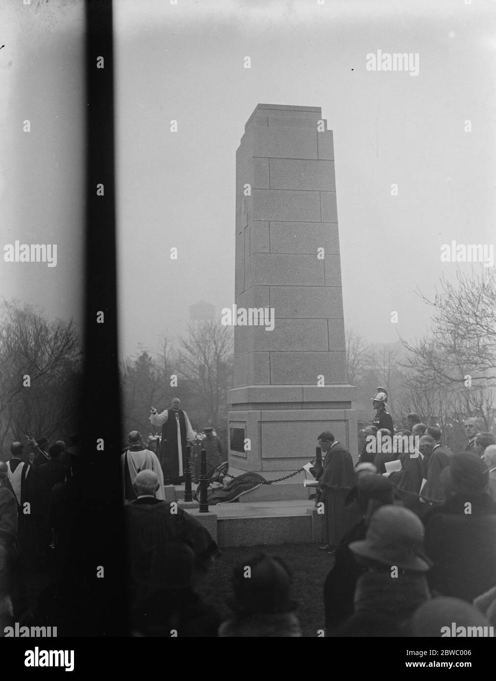 Prinz Henry enthüllt das Aldershot Kriegsdenkmal. Das Denkmal nach seiner Enthüllung. 18 März 1925 Stockfoto