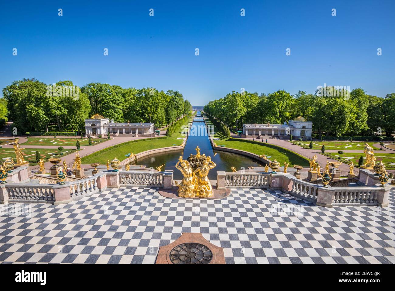 Peterhof Palace in St. Petersburg Garten Stockfoto