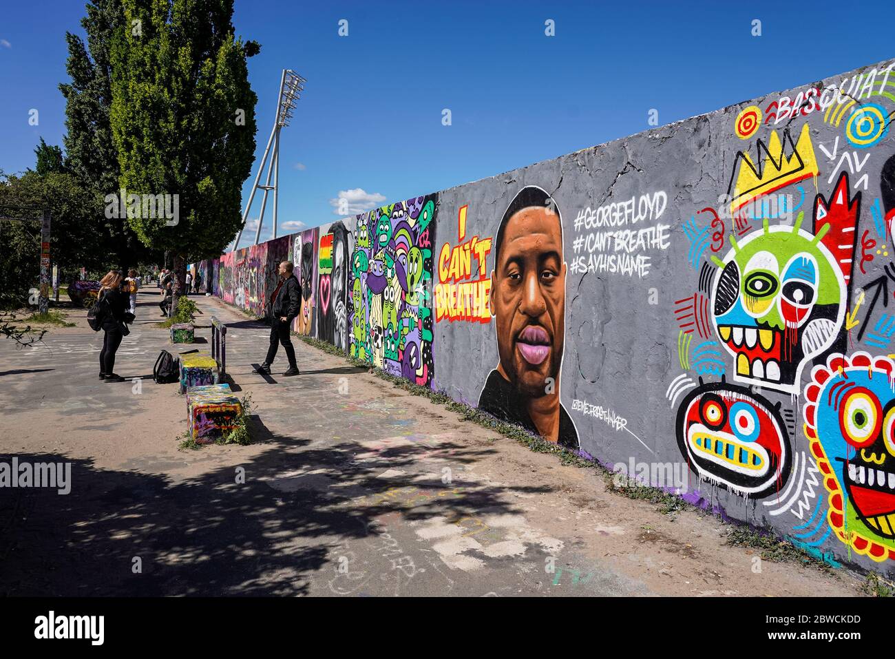 30. Mai 2020, Berlin, ein neues Graffiti von EME Freethinker an einer Wand im Mauerpark in Berlin, Prenzlauer Berg, das den toten schwarzen George Floyd aus Minneapolis/USA mit seinem Zitat 'I can t breathe' zeigt. Weltweit verwendet Stockfoto