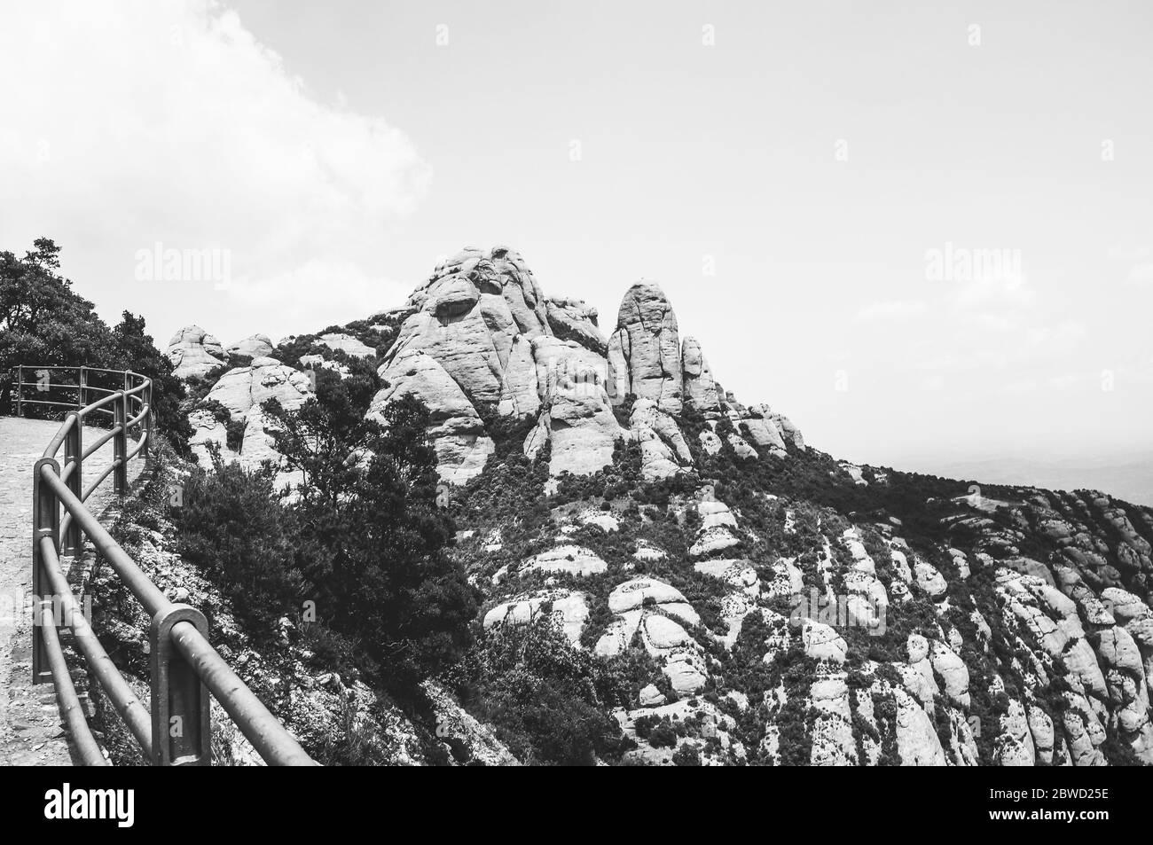 Wandern in den Sandsteinbergen von Montserrat bei Barcelona Stockfoto