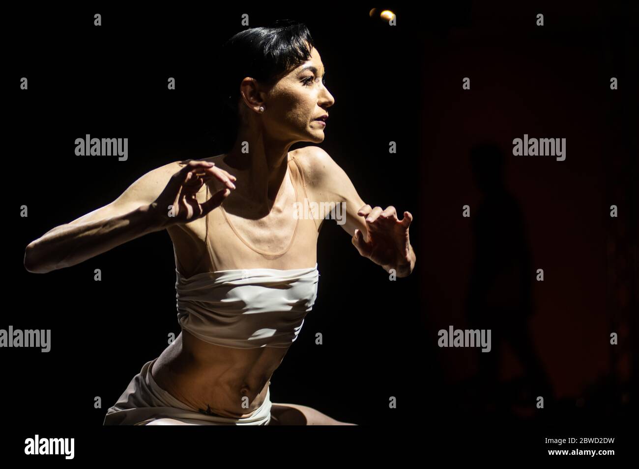 Lucia Lacarra (Víctor Ullate Ballet) tritt bei der internationalen Open-Air-Veranstaltung CHOREA 2019 auf. Stockfoto