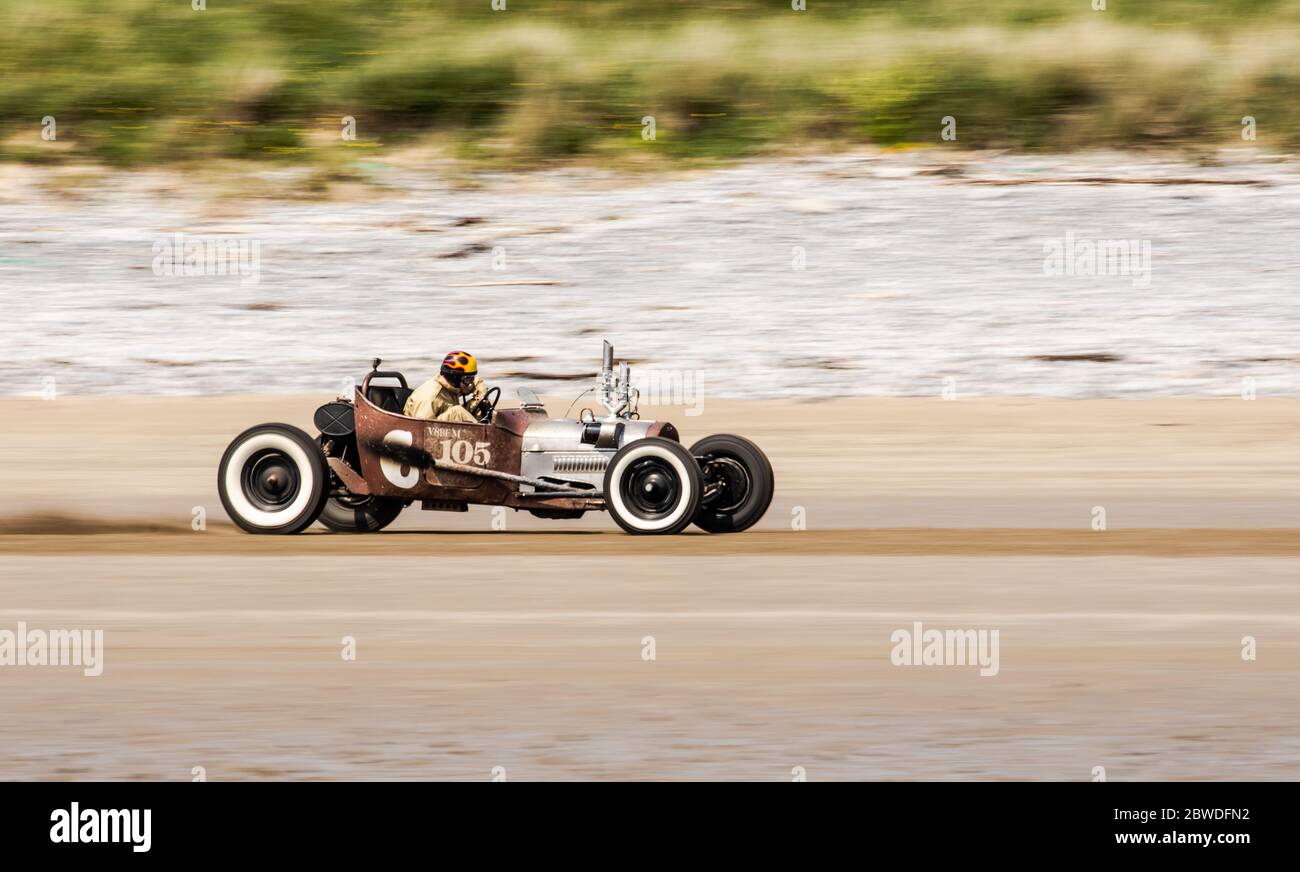 Vor 1949 amerikanische Hot Rods. Vintage Hot Rod Racing bei Pendine Sands Wales UK Event, veranstaltet von VHRA 2016 Stockfoto