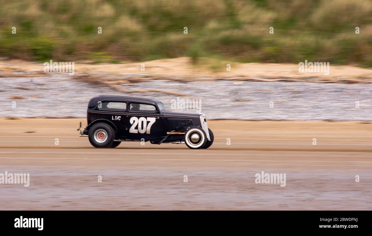 Vor 1949 amerikanische Hot Rods. Vintage Hot Rod Racing bei Pendine Sands Wales UK Event, veranstaltet von VHRA 2016 Stockfoto