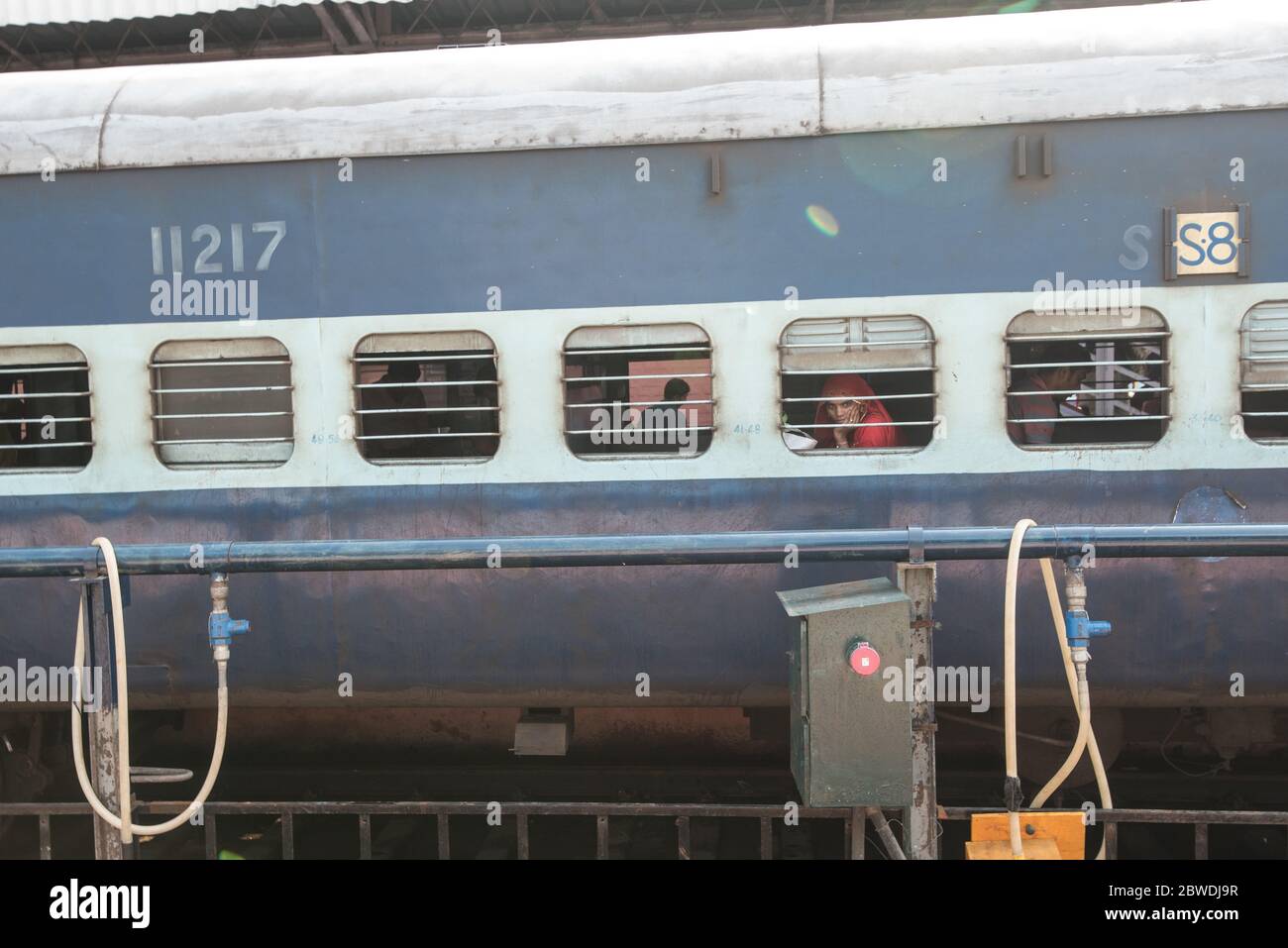 Zweiter Klasse Zug. Indian Railways. Bahnreisen. Indien. Stockfoto