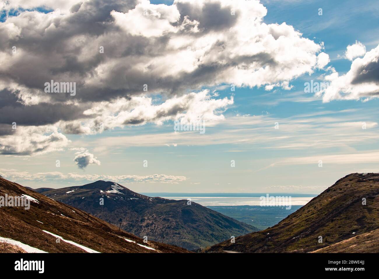 Aus Anchorage in den Chugach State Park aufsteigen Stockfoto