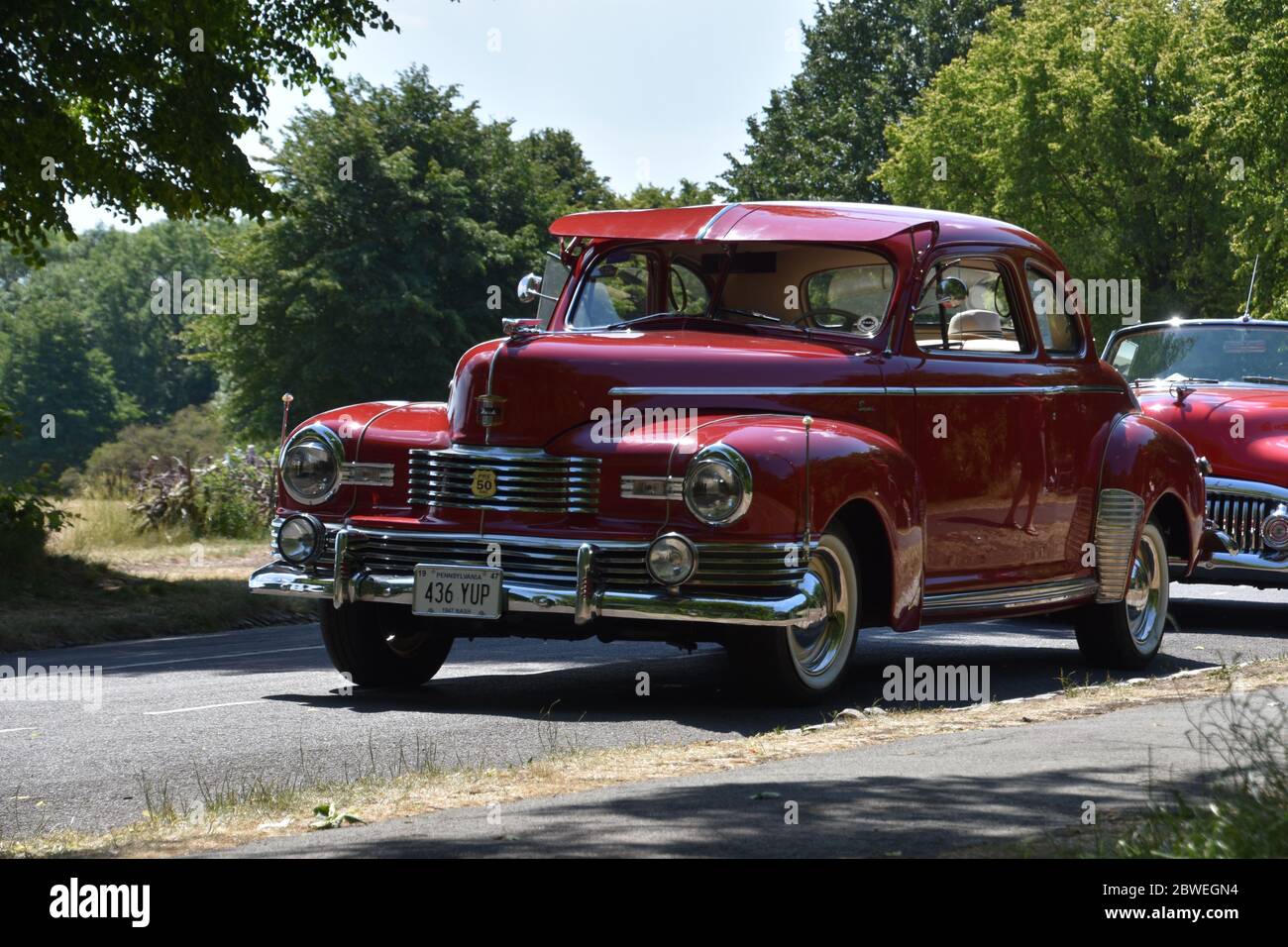 Ein klassisches rotes Oldtimer 1946-1947 Nash Stockfoto