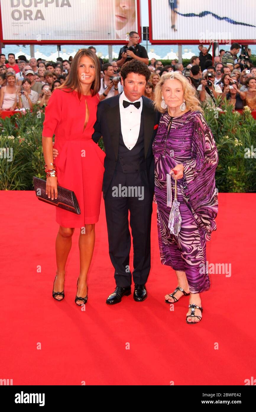 VENEDIG, ITALIEN - SEPTEMBER 02: Marta Marzotto, Matteo Marzotto und Veronica Sgaravatti nehmen an der Eröffnungsfeier und der Premiere von "Baaria" Teil Stockfoto