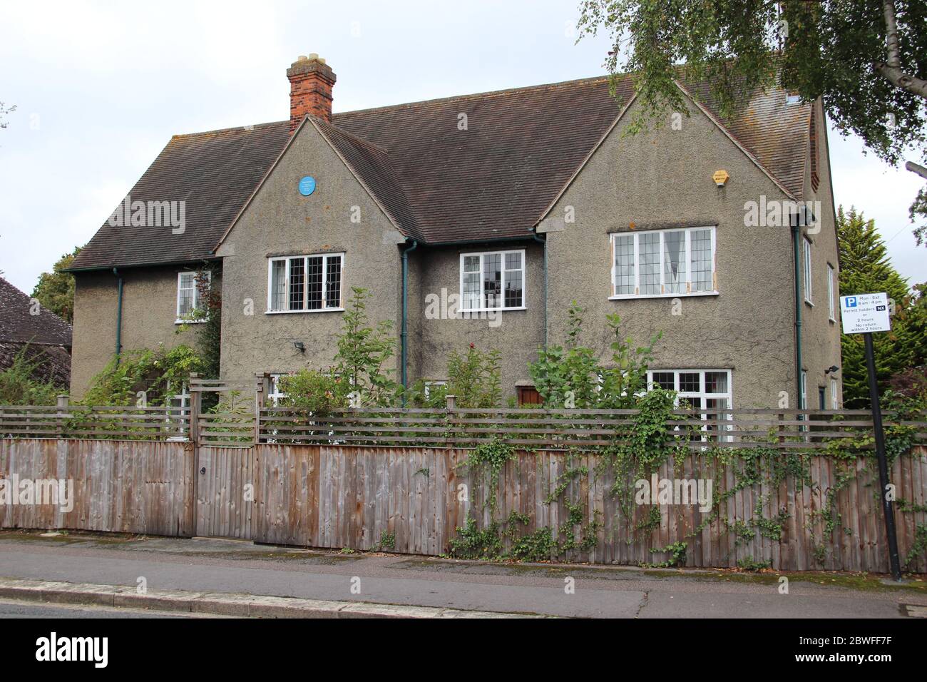Ehemaliges Haus von JRR Tolkien in der Northmoor Road 20 in Oxford, Großbritannien, wo er den Hobbit und den Herrn der Ringe schrieb. Stockfoto