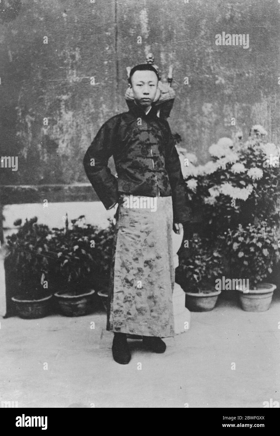 Königliche Hochzeit der sechzehn Jahre alte Mandschu-Kaiser, dessen Hochzeit in Peking vor kurzem 22. Januar 1923 stattfand Stockfoto