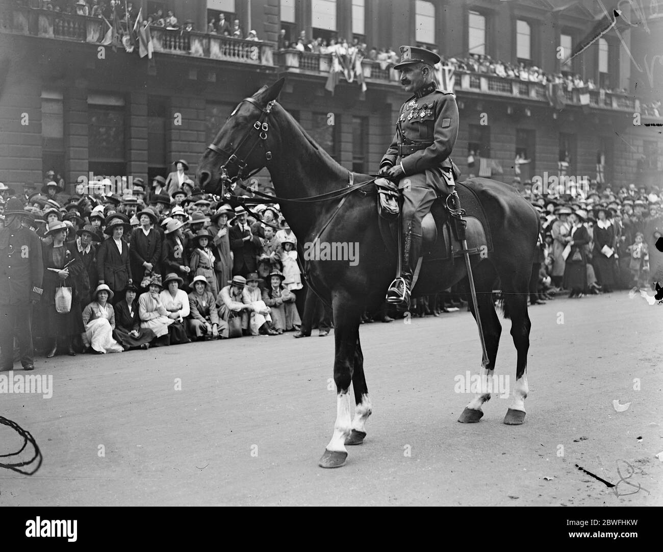 Der Große Siegeszug . General Bourre leitet das belgische Kontingent im März . 19 Juli 1919 Stockfoto